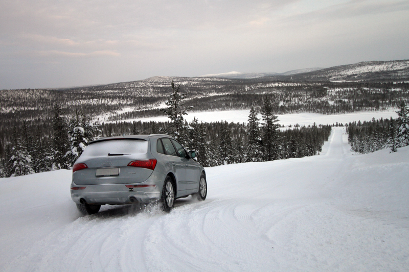 Illustration for article titled Flat Out At White Hell, The Northernmost Car Testing Center In The World